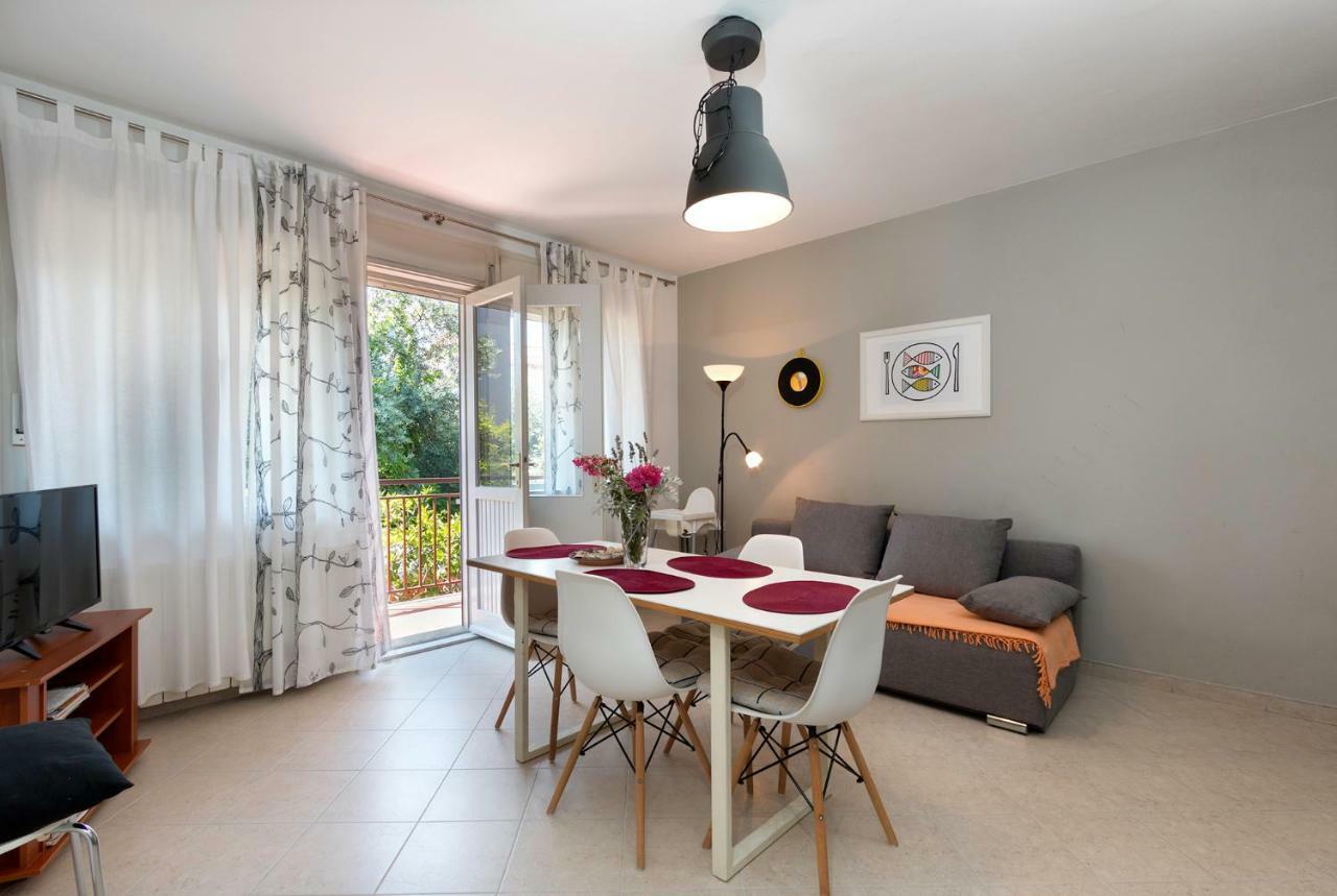 Apartments Ariana พูลา ภายนอก รูปภาพ